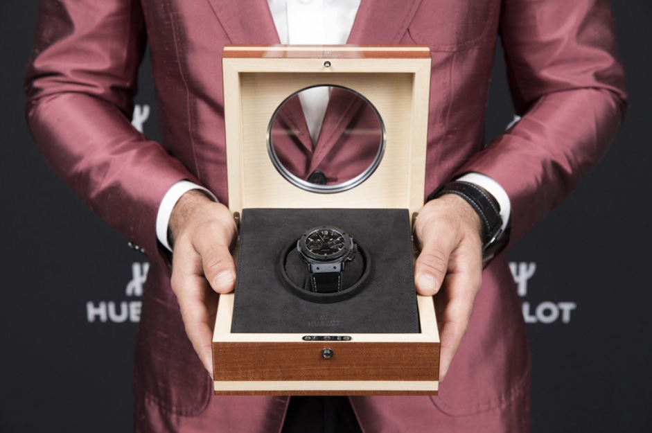 Jose Bautista ra mắt mẫu Hublot Classic Fusion Chronograph