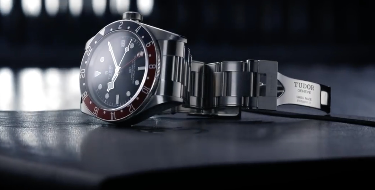 Đánh giá đồng hồ Tudor black Bay GMT