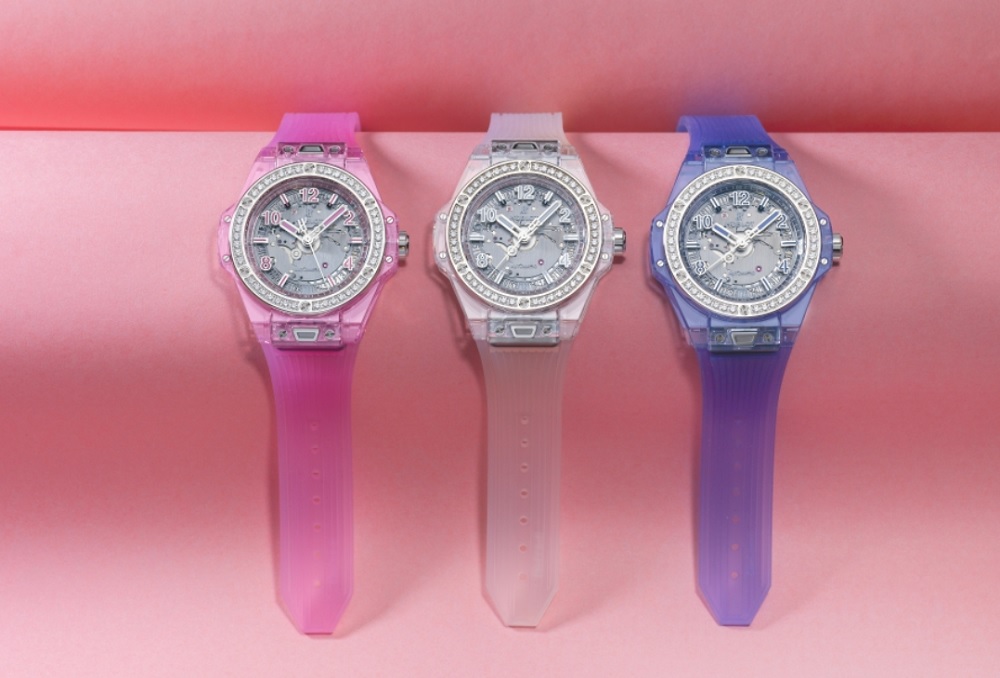 Bộ ba đồng hồ Big Bang One Click Sapphire dành cho phái đẹp, với ba màu sắc trắng-xanh-hồng