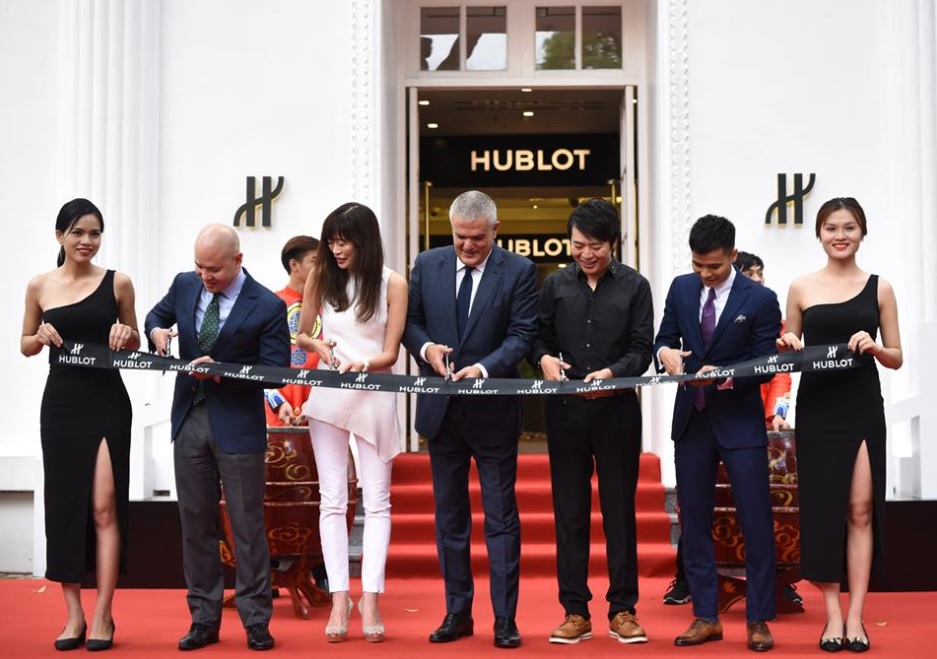 Cắt_băng_khánh_thành_cửu_hàng_Hublot_tại_khách_sạn_Sofitel_Legend_Metropole_Hà_Nội