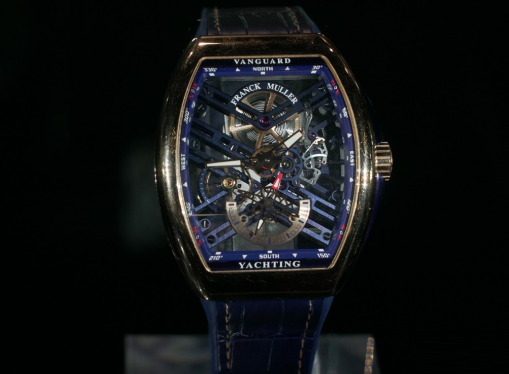 Franck Muller Yachting với đặc trưng là Hoa biểu kế ở góc 6 giờ
