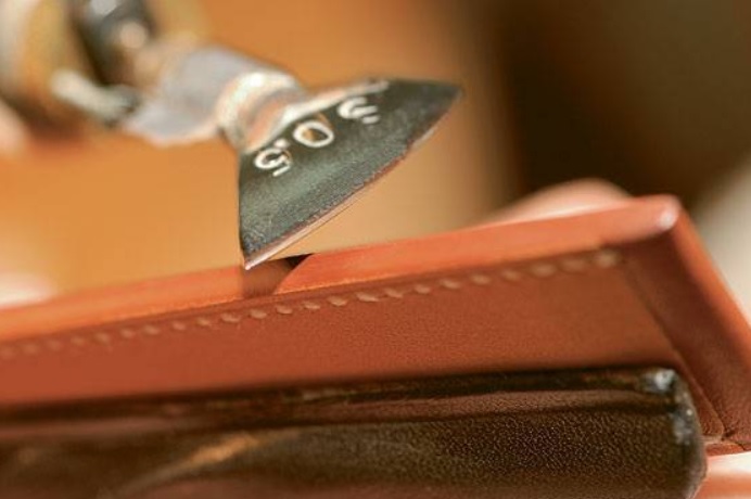 Hermès_sản_xuất_khoảng_120.000_dây_da_cho_đồng_hồ_đeo_tay_mỗi_năm