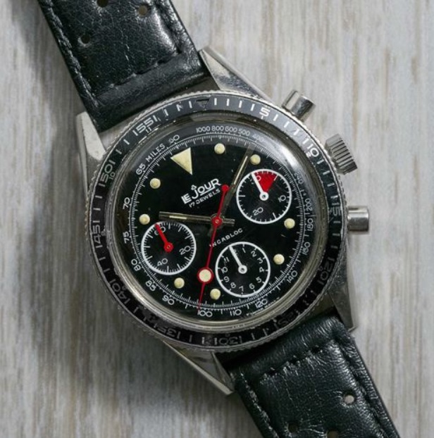 LeJour Triple Register Chronograph giá bán 2.200 Đô La
