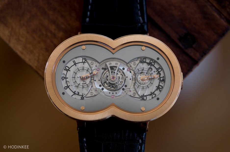 Mặt trước MB&F Horological Machine HM1 (Red gold Version)