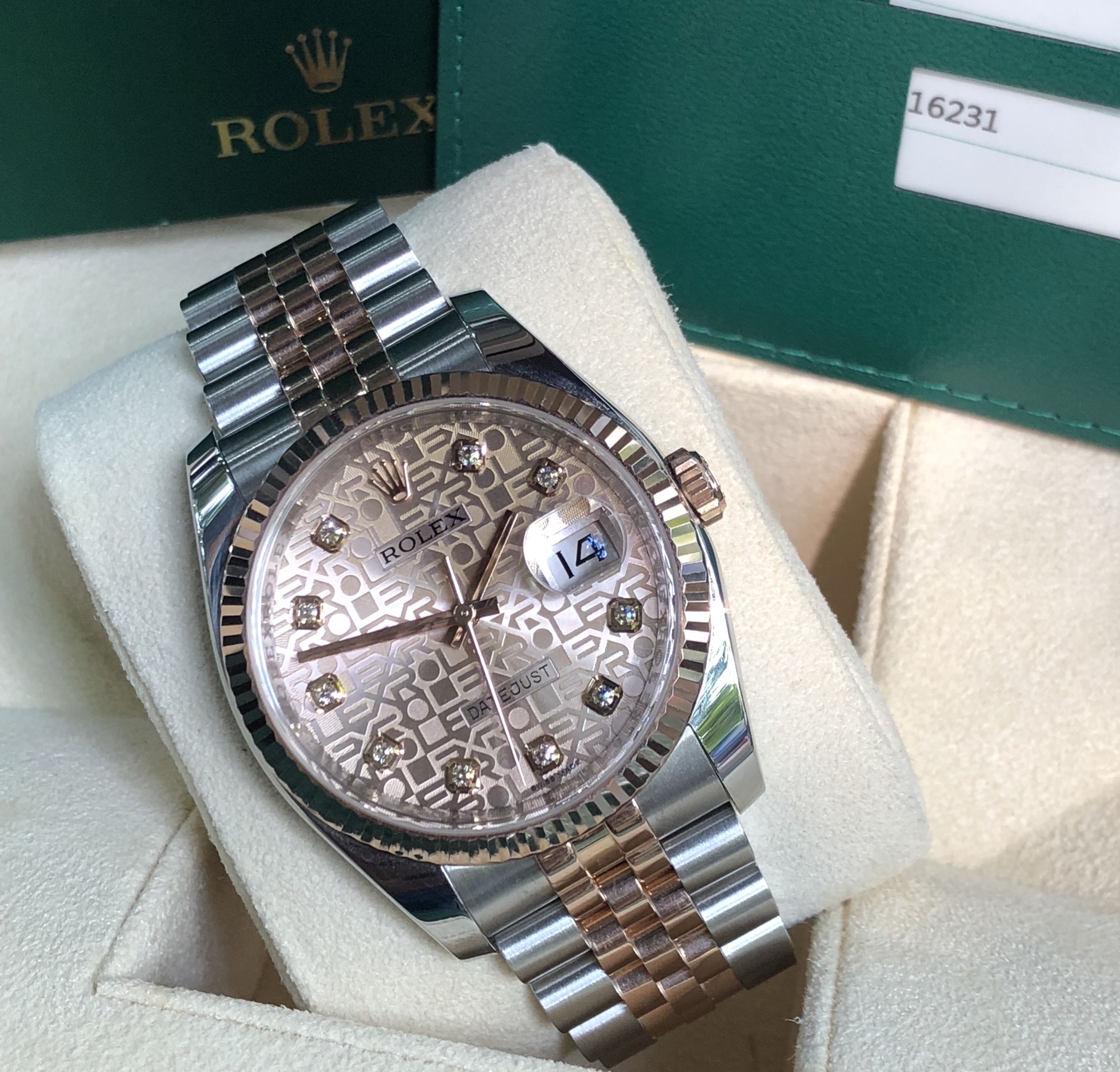 Rolex 116231 mặt vi tính phấn hồng sản xuất năm 2016