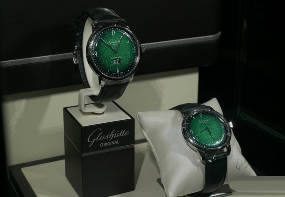 Thiết kế mặt xanh mới xuất hiện tại Baselworld 2018