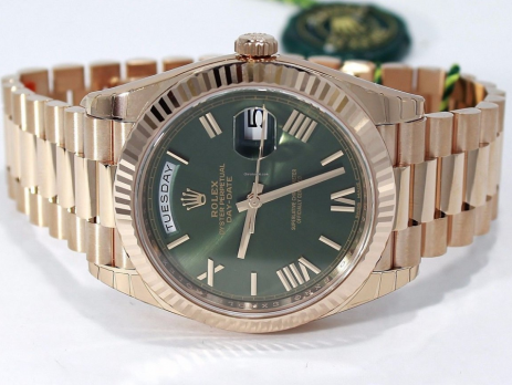 Đồng hồ Rolex Day-Date 40 Ref. 228235 dây đeo President