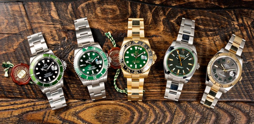 Đồng hồ Rolex màu xanh lá cây