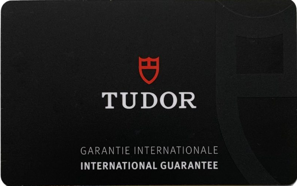 Mặt trước thẻ bảo hành Tudor mới 2020