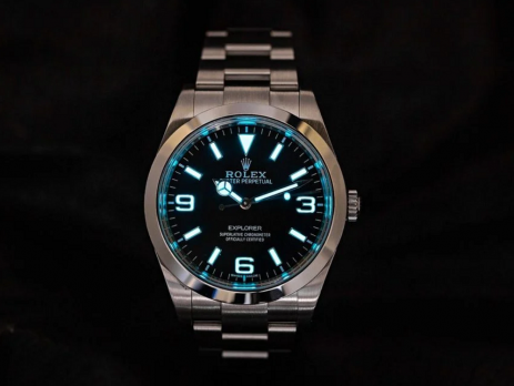 Đồng hồ Rolex mới và các mẫu ngừng sản xuất