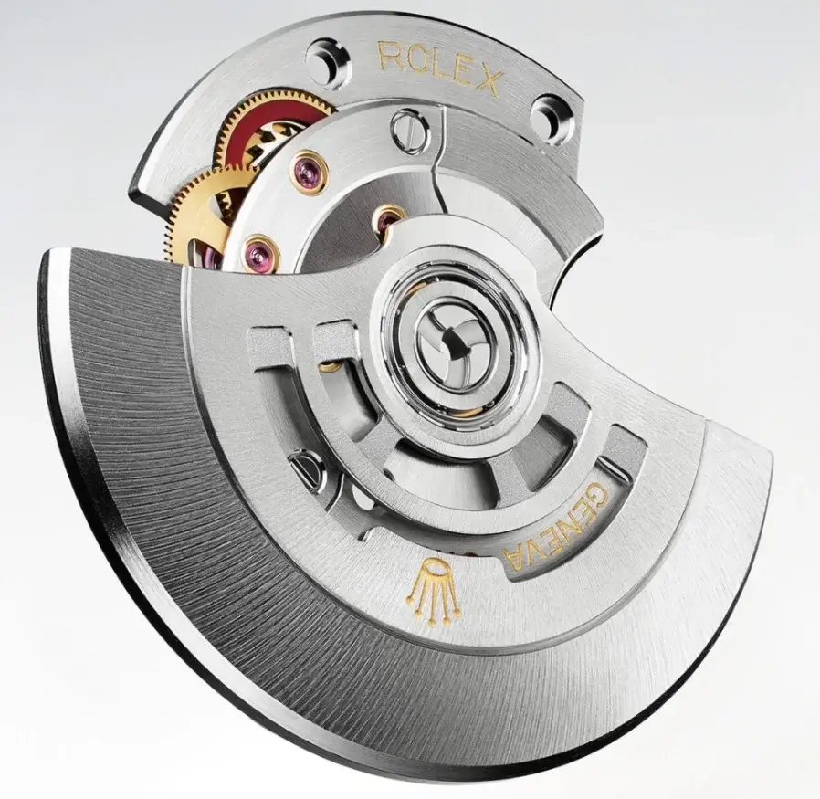 Rotor và dây cót chính là những bộ phận tạo ra mức dự trữ năng lượng cho đồng hồ Rolex