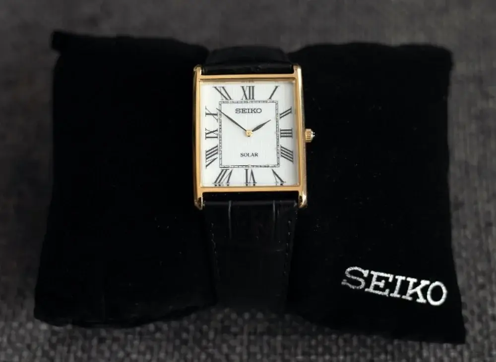 Đồng hồ Seiko SUP880