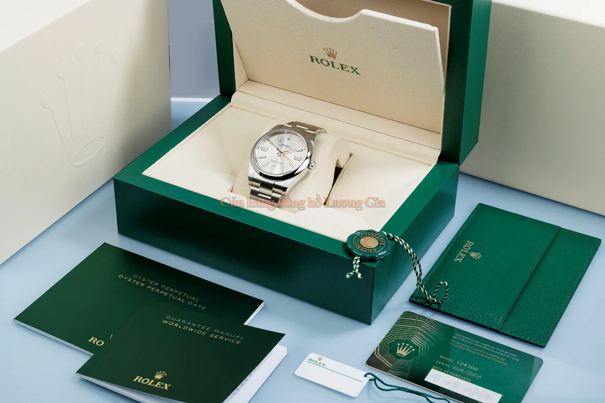 Mẹo để mua đồng hồ Rolex Oyster Perpetual 124300