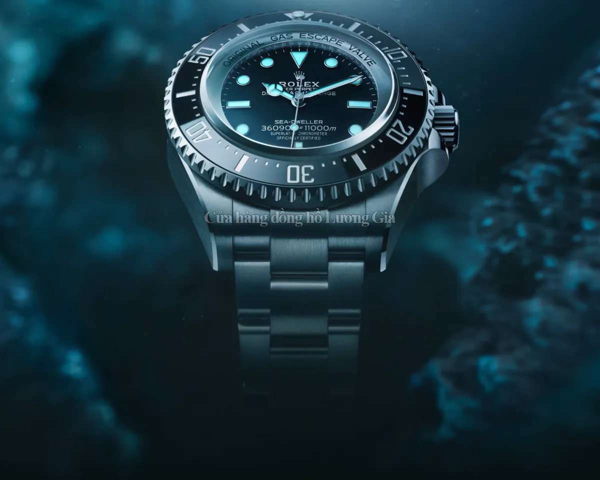 Đồng hồ lặn Rolex Deepsea với khả năng phát sáng trong bóng tối