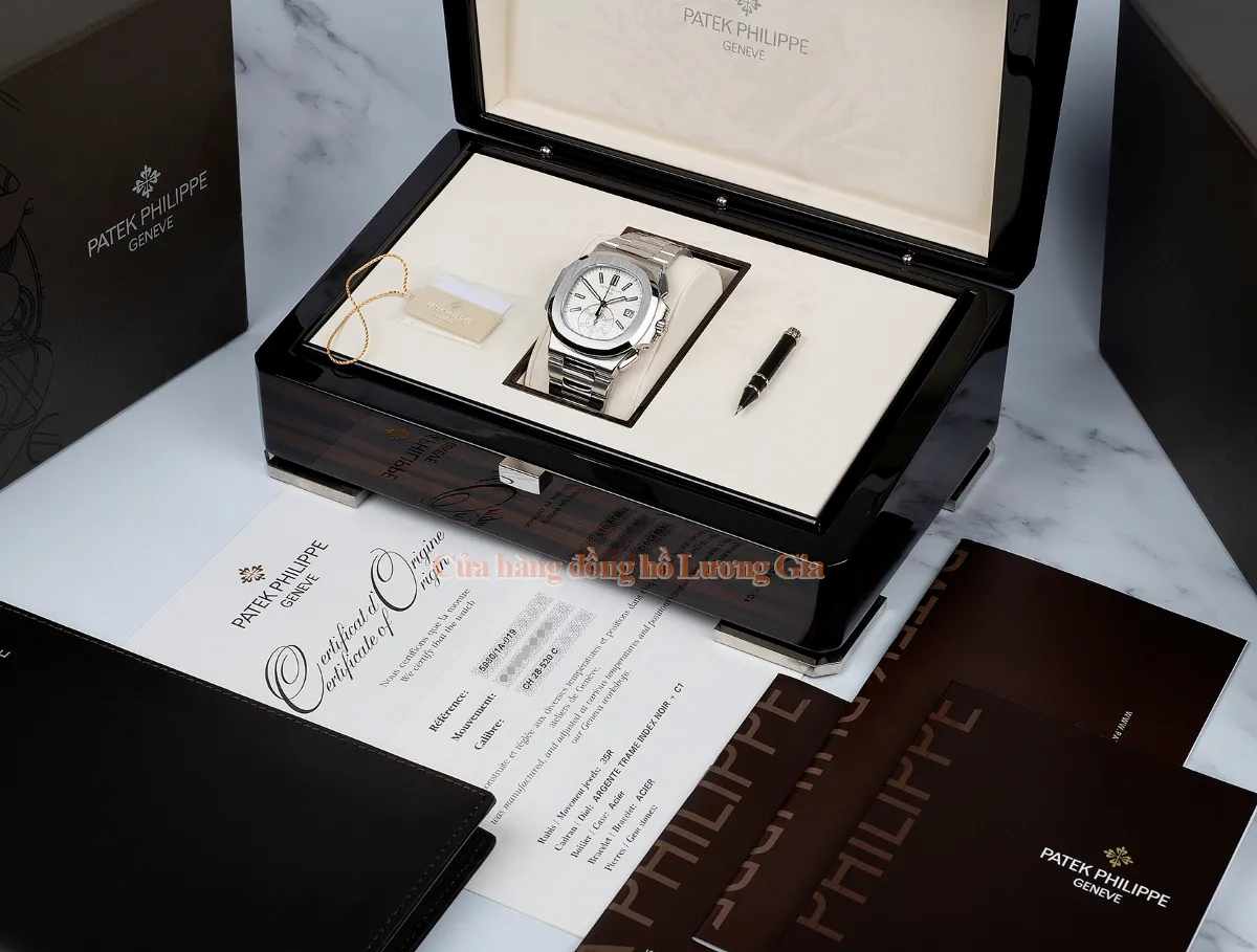 Đồng hồ Patek Philippe Nautilus Chronograph 5980 1A-019 Fly Back