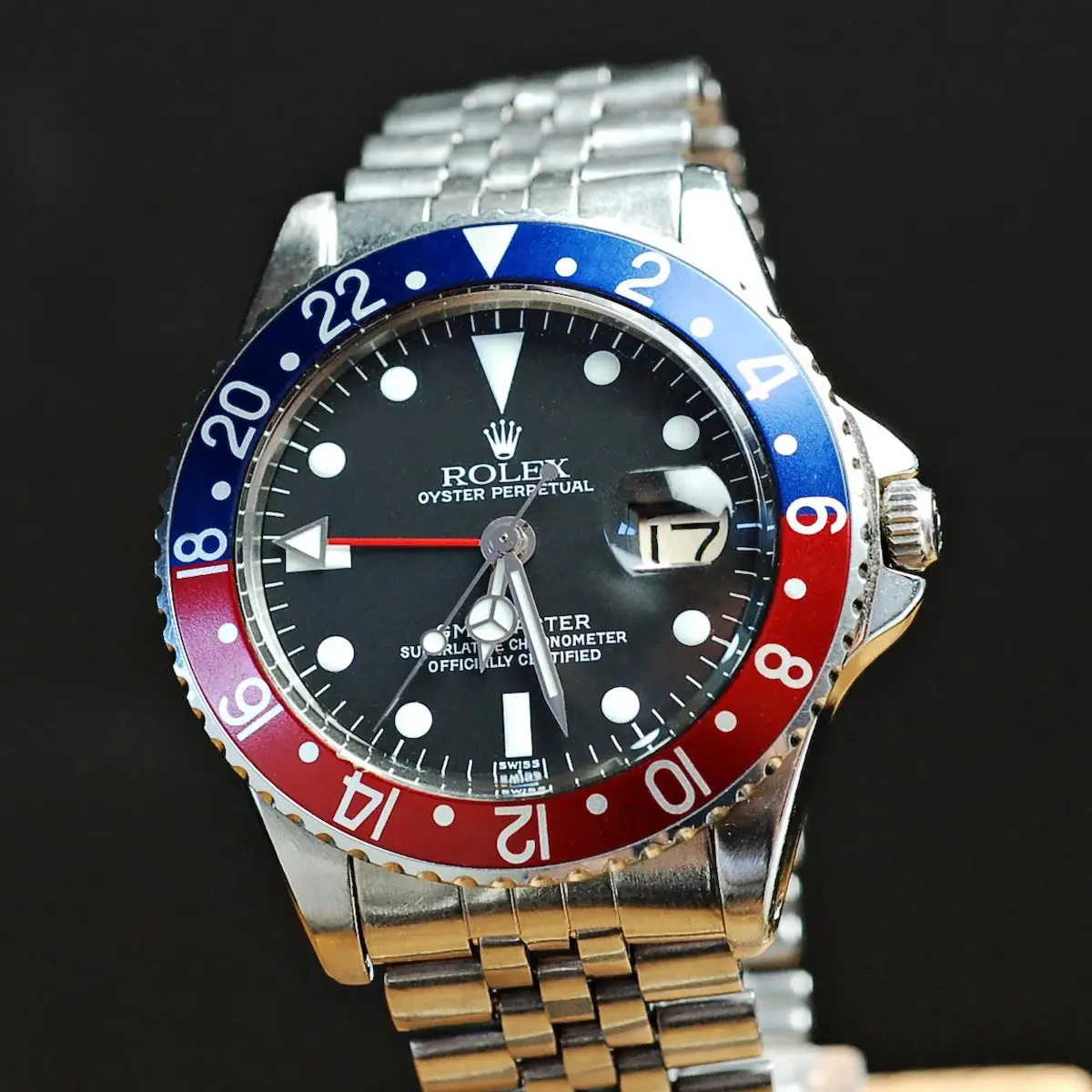 Rolex GMT-Master 1675 với vành bezel nhôm anodized