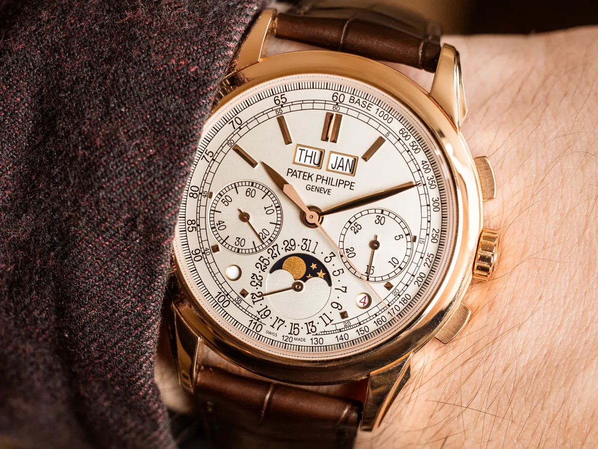 Trải nghiệm đeo đồng hồ Patek Philippe Perpetual Calendar Chronograph ref. 5270R-001