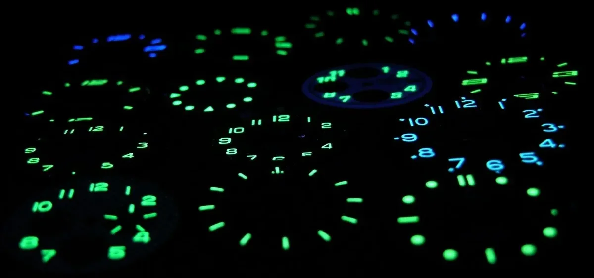 Cơ Chế Hoạt Động Kỳ Diệu: Super-LumiNova "Sạc" và "Xả" Ánh Sáng Như Thế Nào?